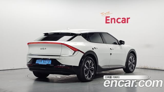 Kia EV6 2024 — photo 2