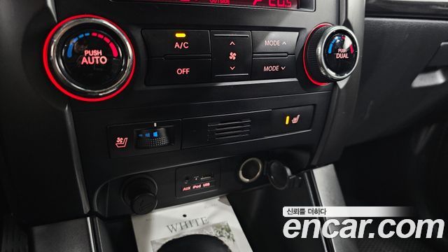 Kia Sorento 2010 — photo 23