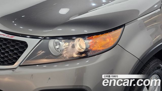 Kia Sorento 2010 — photo 8