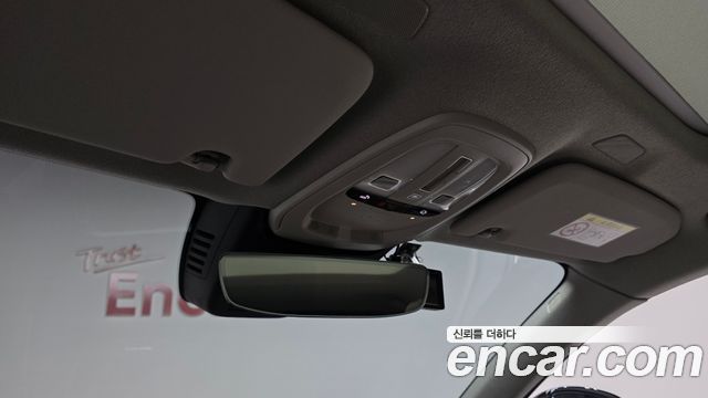 Volvo XC40 2023 — photo 23