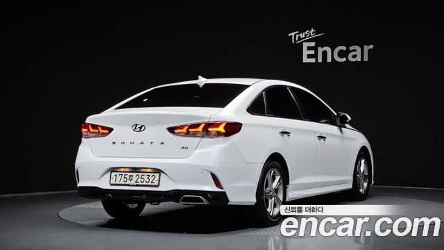 Hyundai Sonata 2018 — photo 2