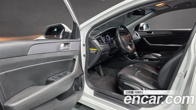 Hyundai Sonata 2018 — photo 10