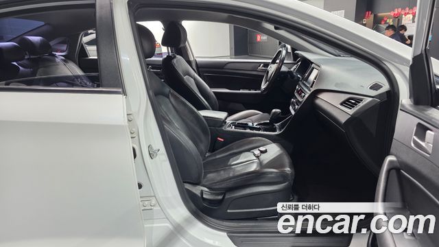 Hyundai Sonata 2018 — photo 11