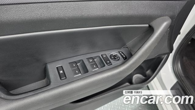 Hyundai Sonata 2018 — photo 17
