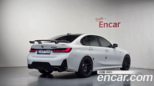 BMW 3-Series 2024 — photo 2