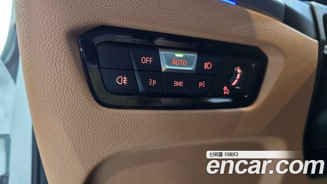 BMW 3-Series 2024 — photo 27