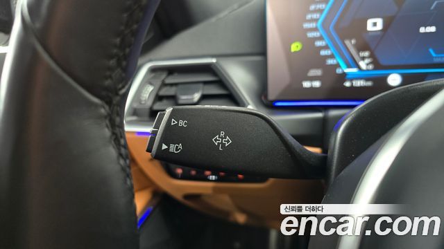 BMW 3-Series 2024 — photo 28