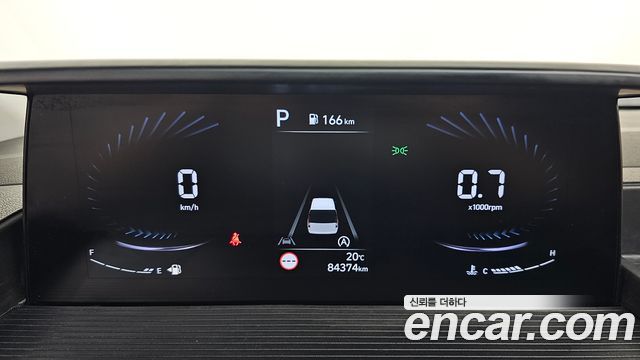 Hyundai Staria 2022 — photo 11