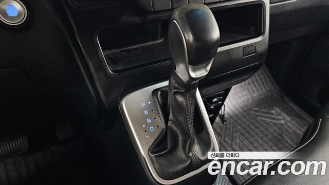 Hyundai Staria 2022 — photo 12