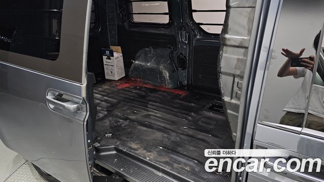Hyundai Staria 2022 — photo 18