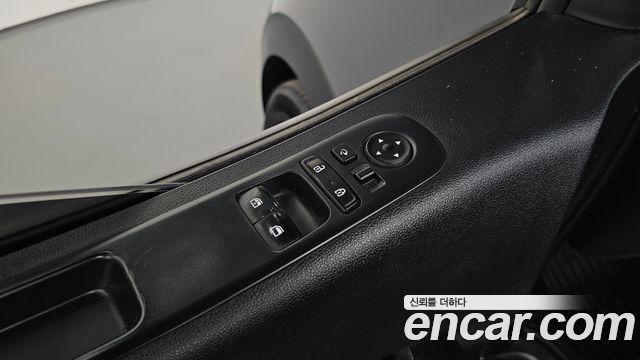 Hyundai Staria 2022 — photo 24