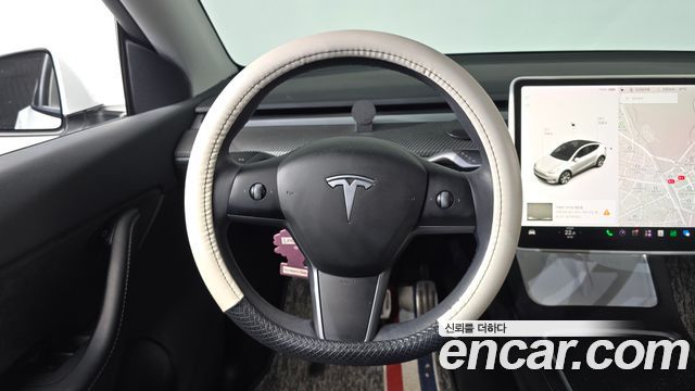 Tesla Model Y 2021 — photo 13
