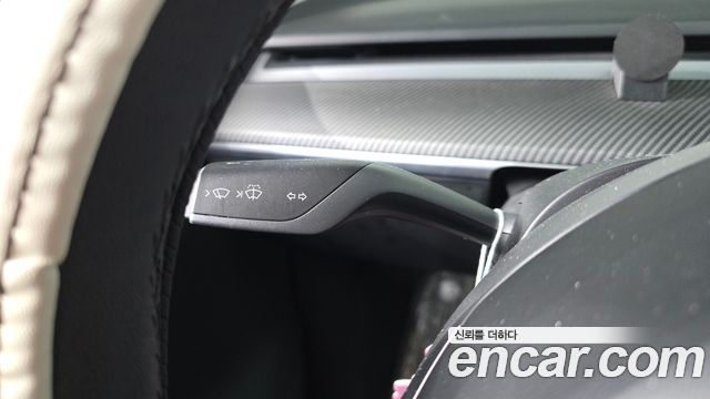 Tesla Model Y 2021 — photo 20