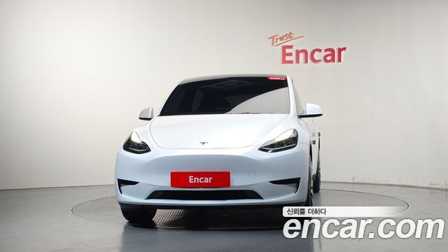 Tesla Model Y 2023 — photo 3