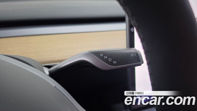 Tesla Model Y 2023 — photo 12