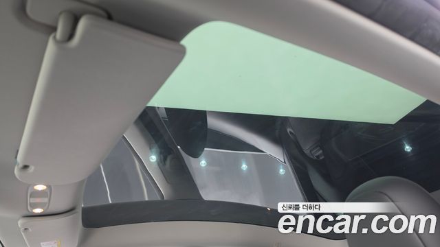 Tesla Model Y 2023 — photo 22