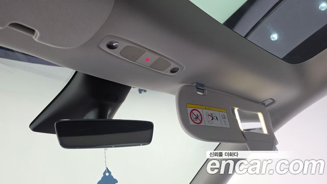 Tesla Model Y 2023 — photo 25