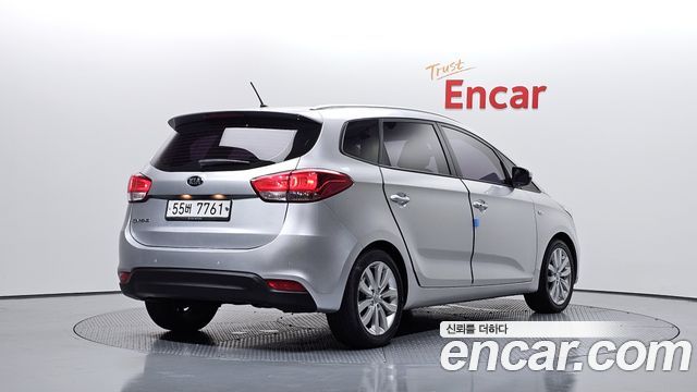 Kia Carens 2015 — photo 2