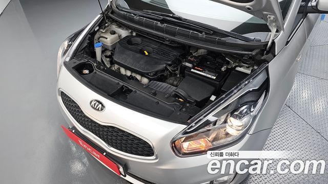 Kia Carens 2015 — photo 6