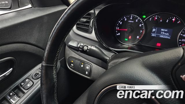 Kia Carens 2015 — photo 19