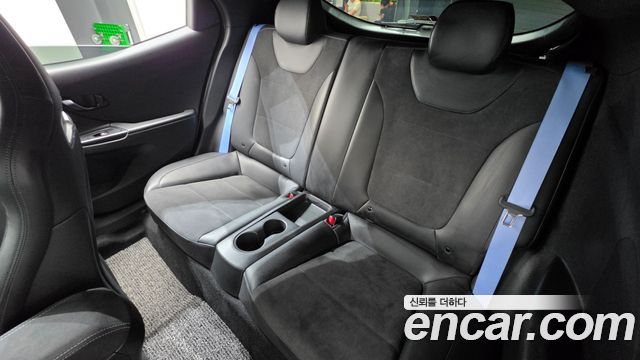 Hyundai Veloster 2021 — photo 18