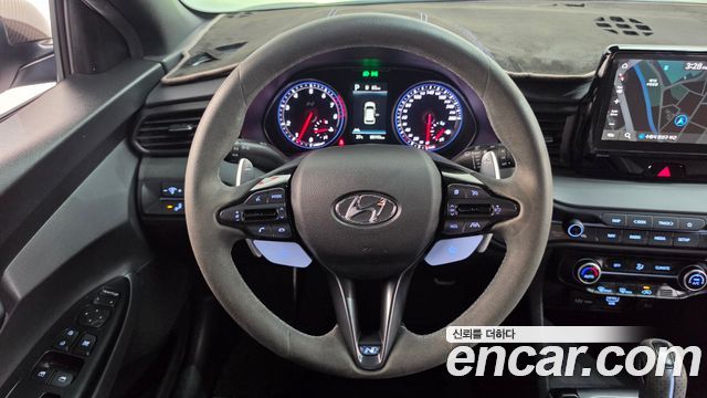Hyundai Veloster 2021 — photo 21