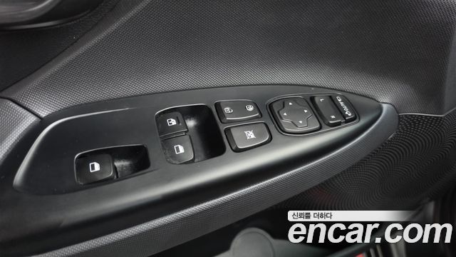 Hyundai Veloster 2021 — photo 33