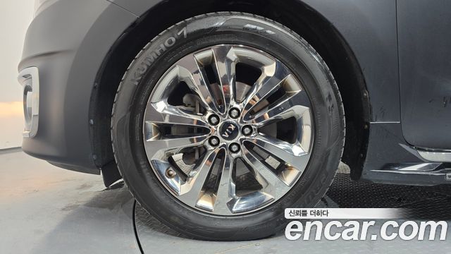 Kia Canival 2015 — photo 5