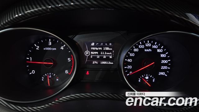 Kia Canival 2015 — photo 8
