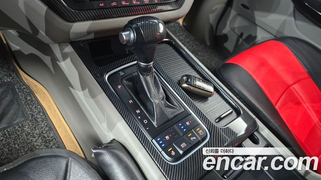 Kia Canival 2015 — photo 9