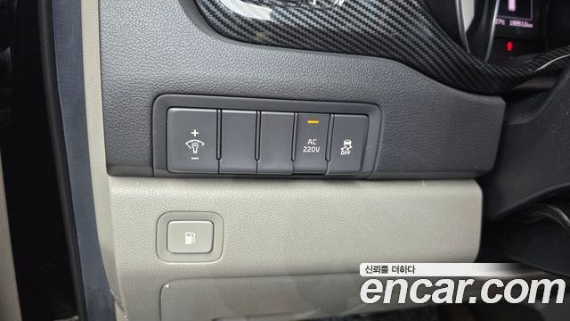 Kia Canival 2015 — photo 16