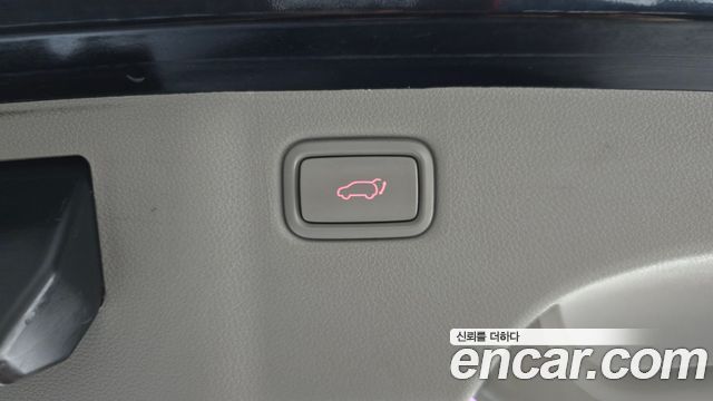 Kia Canival 2015 — photo 20