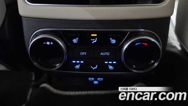 Genesis GV70 2024 — photo 25