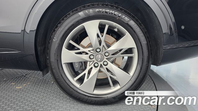 Genesis GV70 2024 — photo 7