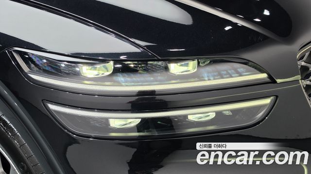 Genesis GV70 2024 — photo 8