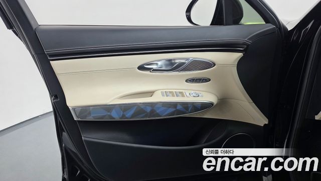 Genesis GV70 2024 — photo 14