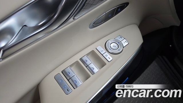 Genesis GV70 2024 — photo 29