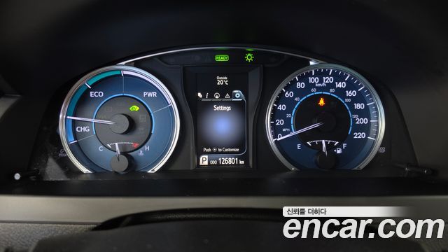Toyota Camry 2016 — photo 8