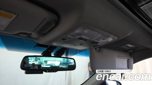 Toyota Camry 2016 — photo 17