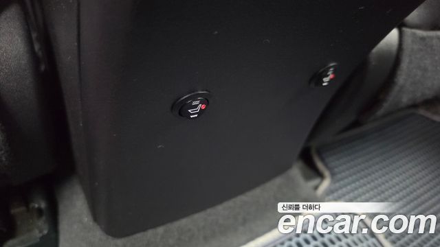 Toyota Camry 2016 — photo 19