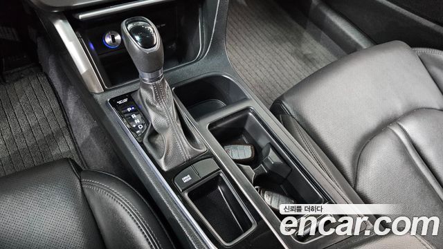 Hyundai Sonata 2016 — photo 12