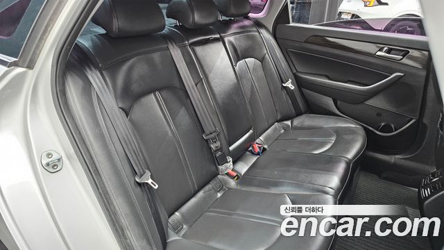 Hyundai Sonata 2016 — photo 17