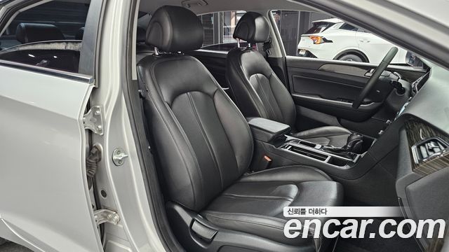 Hyundai Sonata 2016 — photo 16