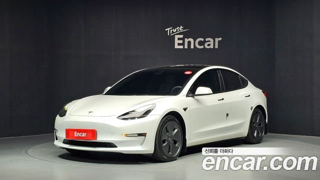 Tesla Model 3 2022 — photo 1