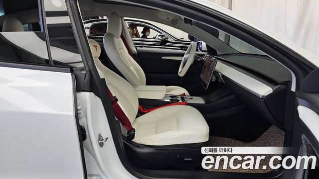 Tesla Model 3 2022 — photo 17