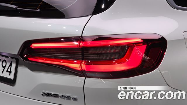 BMW X5 2023 — photo 9