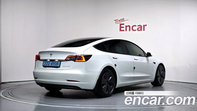 Tesla Model 3 2021 — photo 2