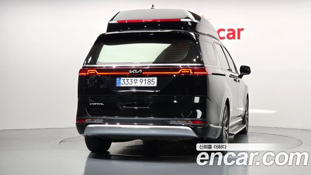 Kia Canival 2023 — photo 4