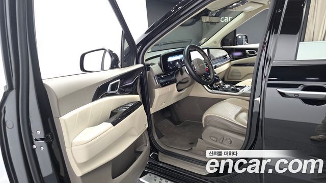 Kia Canival 2023 — photo 10