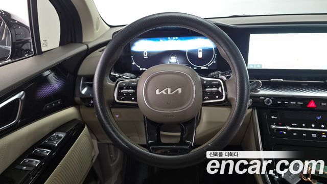 Kia Canival 2023 — photo 12